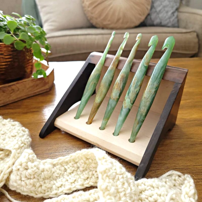 Furls, Zodiac Capricorn - YARNBOWFurls, Zodiac Capricorn