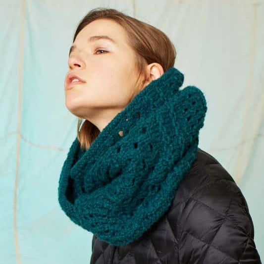 Lang Fatto a Mana Pattern Book #261 - YARNBOWLang Fatto a Mana Pattern Book #261