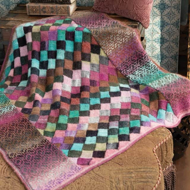 Noro Magazine #16 - YARNBOWNoro Magazine #16